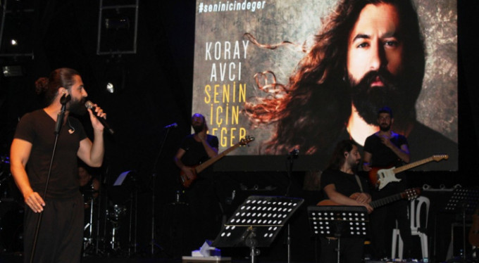 Koray Avcı: "Türkiye'de Türk Lirası kullanılmalı"