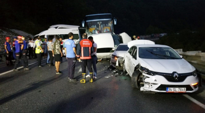 Bursa'daki zincirleme kazadan yeni görüntüler!