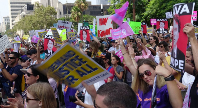 Trump'a şok protesto!