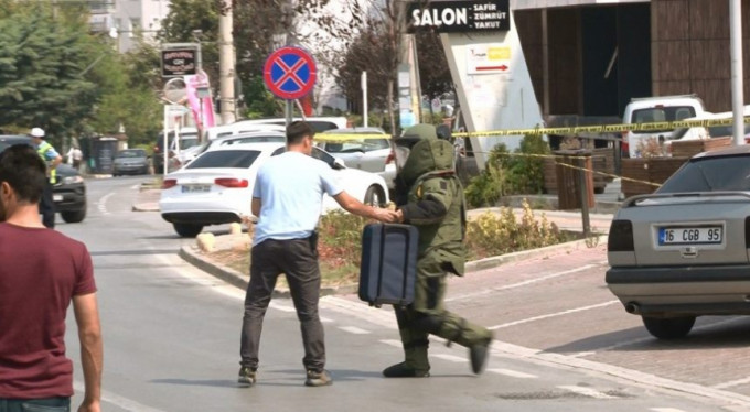 Bursa'da şüpheli valiz paniği!
