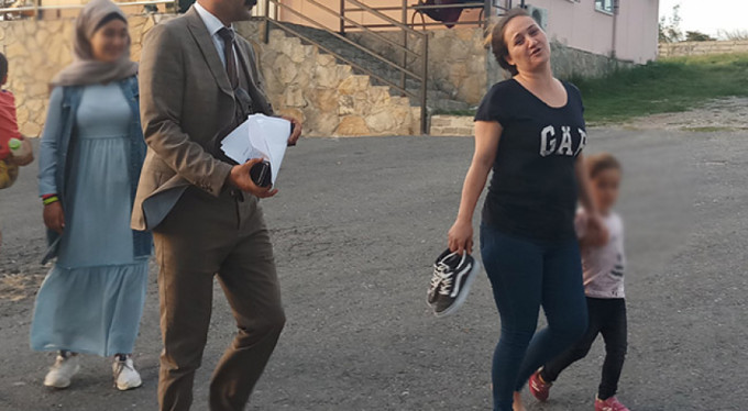 Kocasını av tüfeğiyle öldürdü!