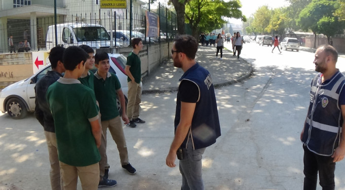 Bursa'da polis kuş uçurtmuyor!