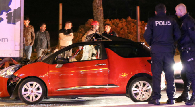 Arabanın diğer tarafı dehşete düşürdü!