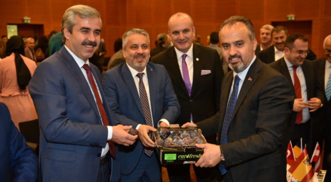 Büyükşehirden tarıma destek