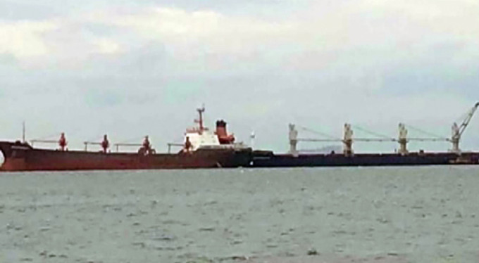 Yenikapı açıklarında iki gemi çarpıştı!