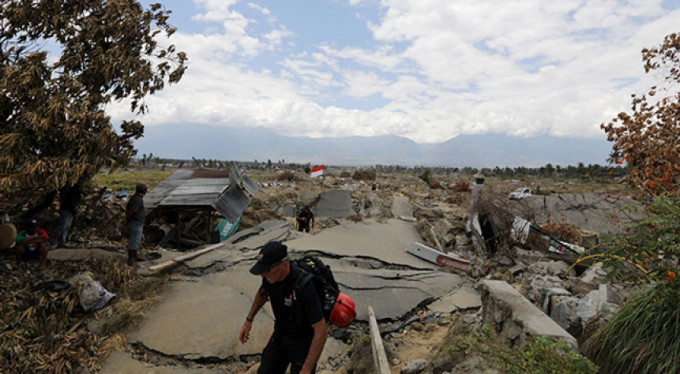 Endonezya'da felaketin bilançosu artıyor: 2 bin 202 ölü