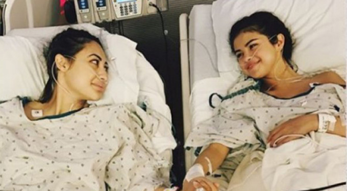 Selena Gomez hastaneye kaldırıldı