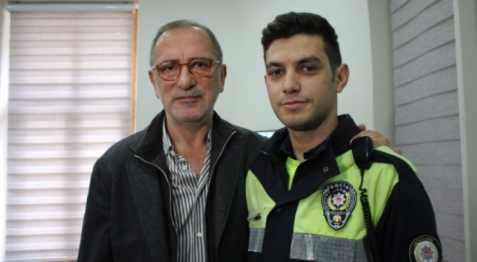 Fatih Altaylı polis memurundan özür diledi!