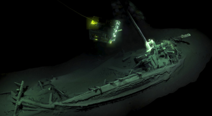 Dünyanın en eski dokunulmamış gemi enkazı Karadeniz'de bulundu