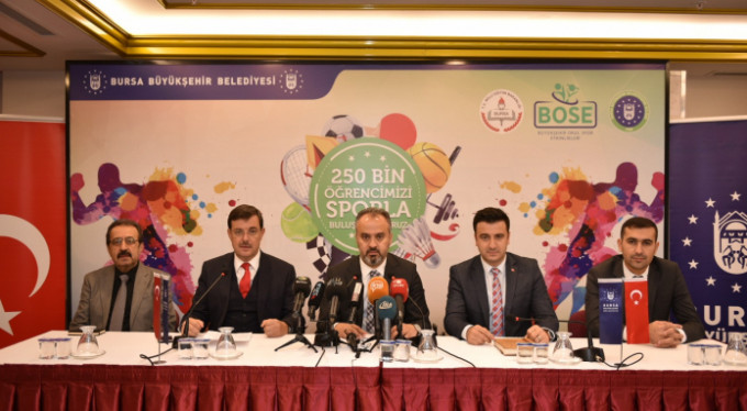 Bursa'da okullar sporla şenleniyor