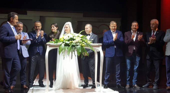 Bursa siyasetini bir araya getiren düğün!