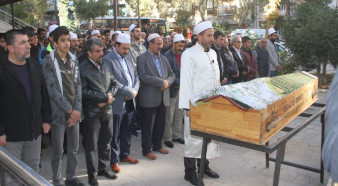 Acı tesadüf, 10 dakika ara ile anne ve kayınvalidelerini kaybettiler