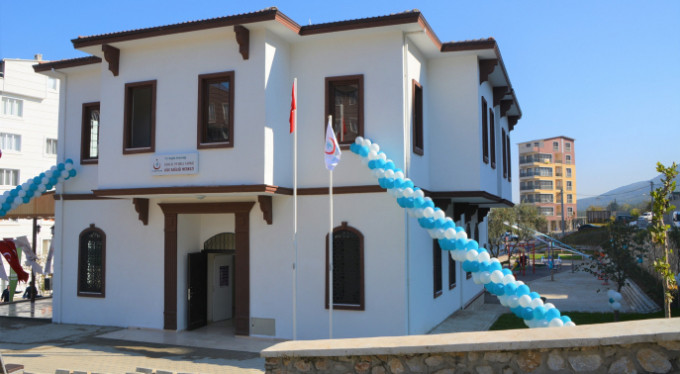 Gemlik'e sağlık merkezi ve çocuk parkı