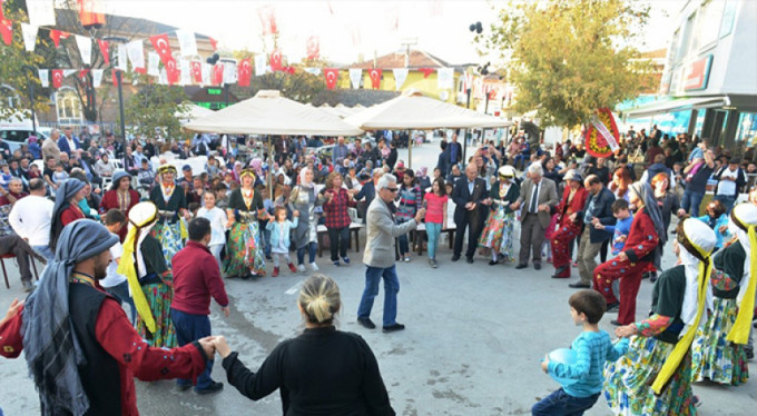 Büyükbalıklı Zeytin Festivalinde renkli görüntüler