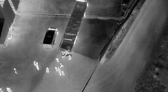 Jandarma operasyonu termal kameraya yansıdı