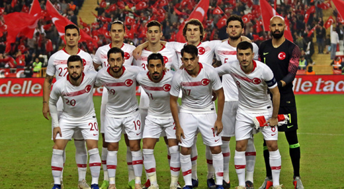 A Milli Takım ilgiden uzak