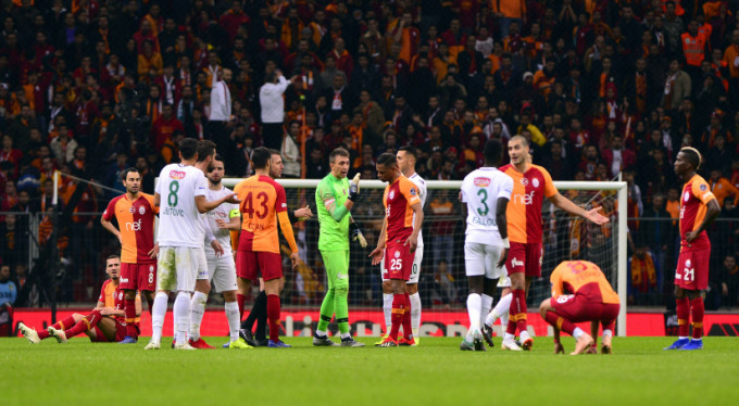 G.Saray'a bir şok daha!