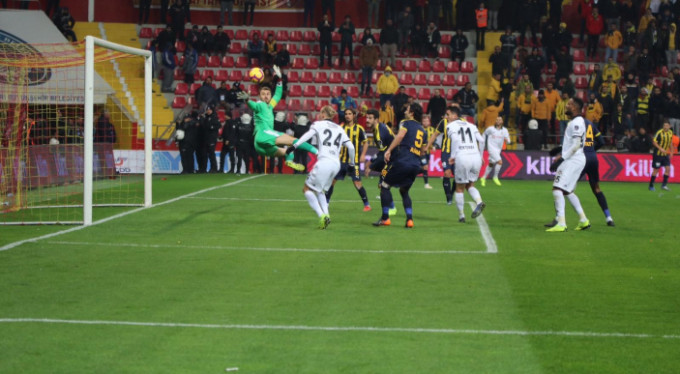 Kayseri'de kazanan Beşiktaş: 1-4