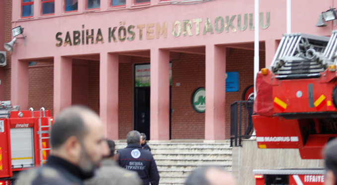 Bursa'da ilkokulda yangın paniği!