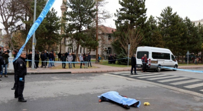 Kayseri'de sokak ortasında kadın cinayeti