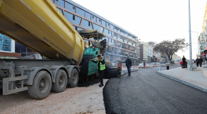 Büyükşehir'de ulaşım yatırımları tam gaz