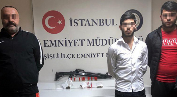 İstanbul'da 'Ayı' lakaplı torbacı ve oğulları kıskıvrak yakalandı