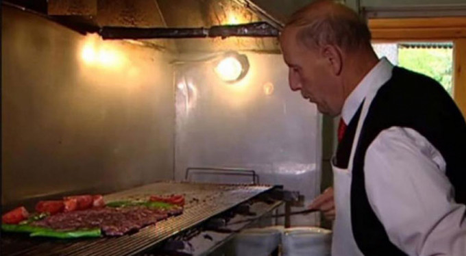 Ünlü köfteci hayatını kaybetti!