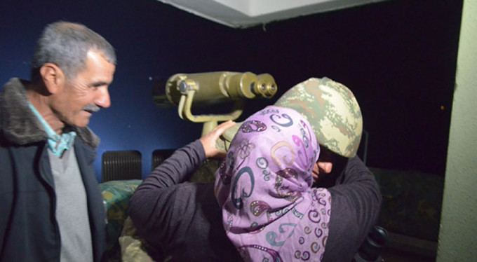 Afrin sınırında duygusal buluşma