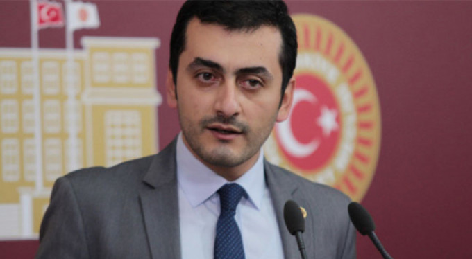 Hakkında yakalama kararı verilen Eren Erdem tutuklandı