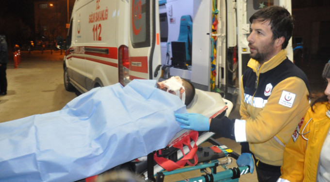 Baba oğul kavgası kanlı bitti!