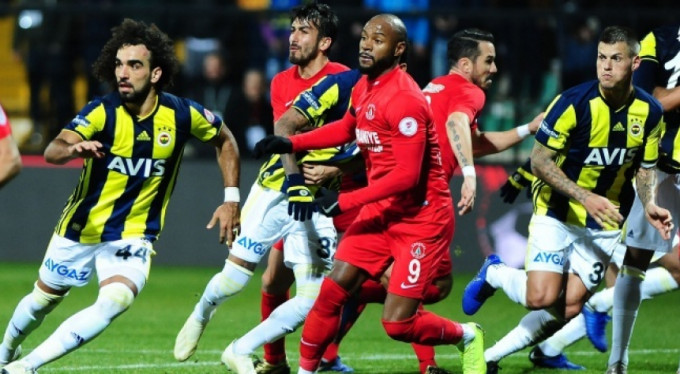 Bursaspor maçı öncesi F.Bahçe'ye şok!