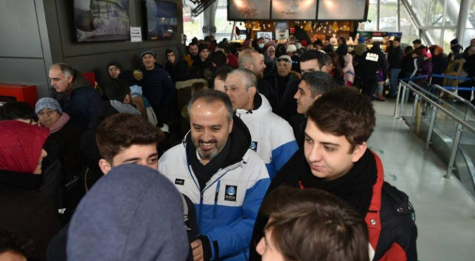 O kuyrukta bir başkan