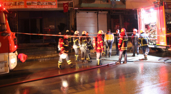 İzmit'te demir atölyesinde yangın