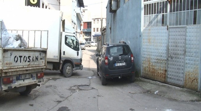 Bursa'da Suriyeliler birbirine girdi!