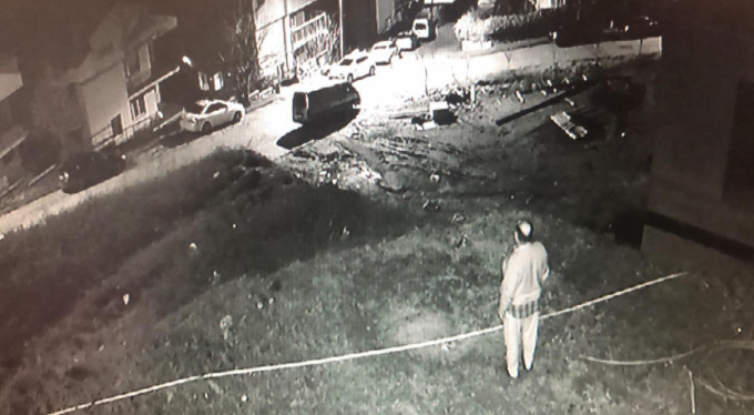 Cami soygunu güvenlik kamerasına yansıdı