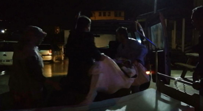 Ambulans bulamadılar bagajda götürdüler!