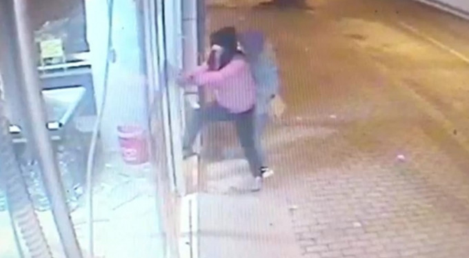 Bursa'daki 50 saniyelik soygun kamerada!