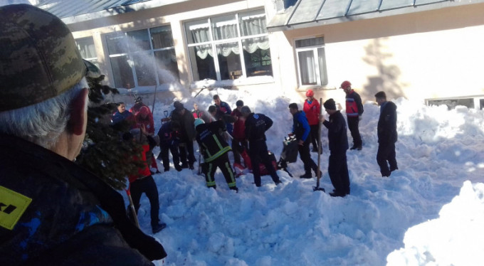 Bursa'da kar altında kaldılar! Çok sayıda vatandaş...