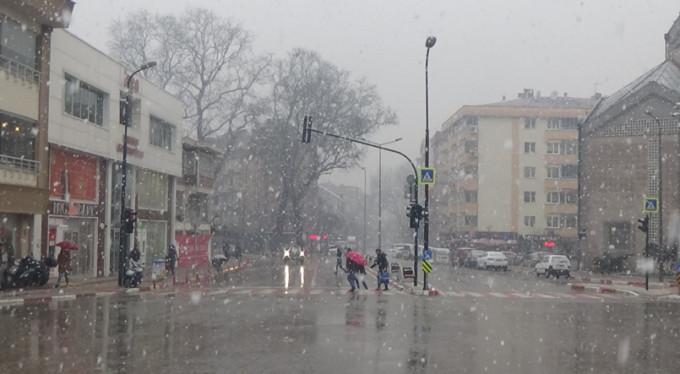 Bursa'nın o ilçesi beyaz büründü!