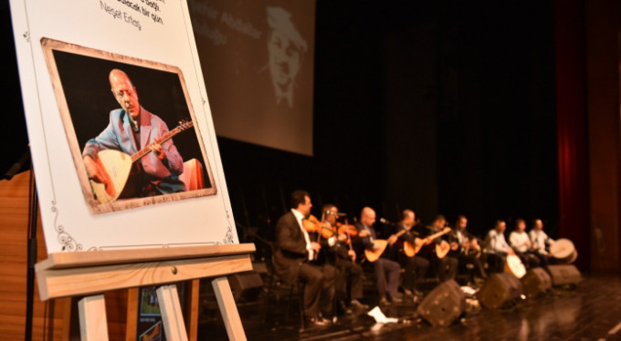 Neşet Ertaş Bursa'da konserle anıldı