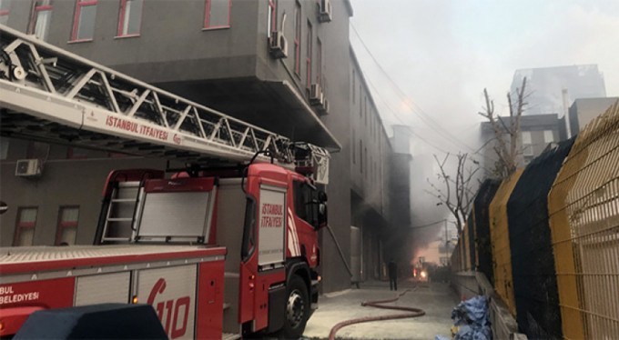 Tekstil fabrikasında yangın!