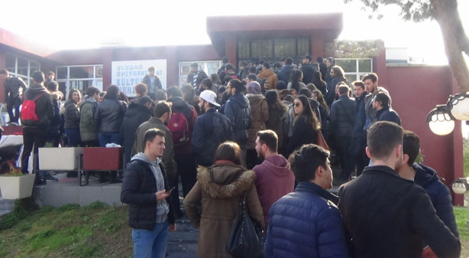 Bursa'da Cem Yılmaz coşkusu!