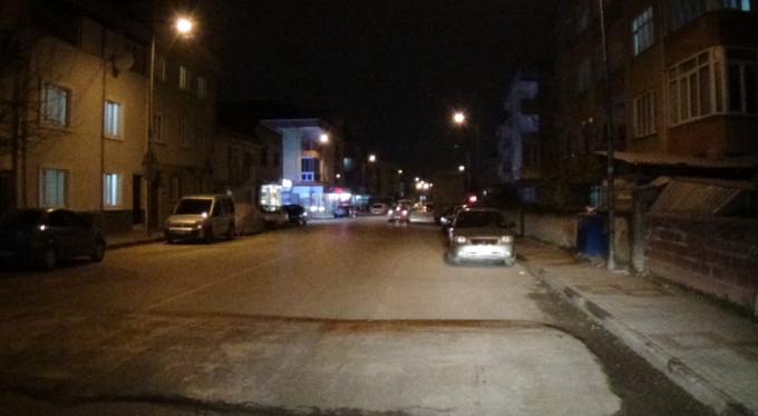 Bursa'da borçlusuna minibüsle çarpıp kaçtı!