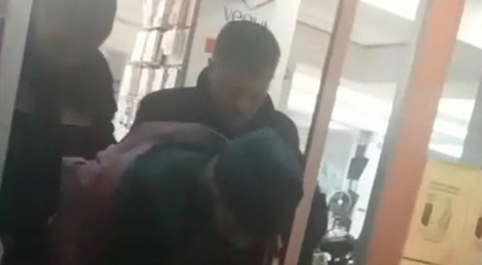 Bursa'da AVM'de hırsız paniği!