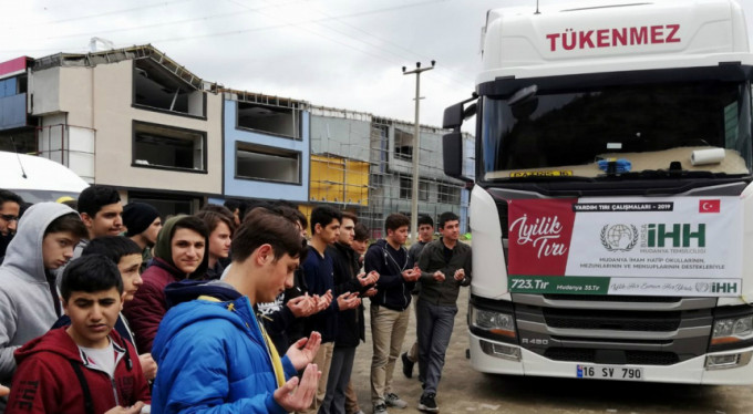 Bursa'dan dualarla yola çıktılar!
