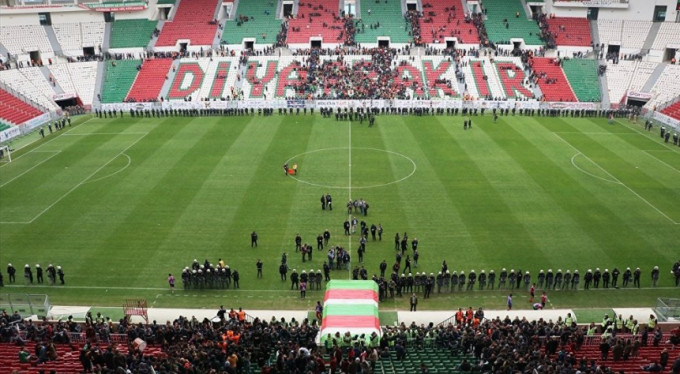 Sakaryaspor'dan olaylı maçla ilgili açıklama!