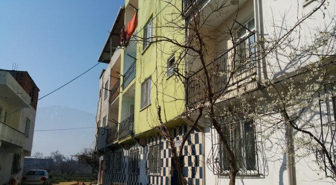 Eşi balkondan düşmüştü! Cinayet şüphesiyle...