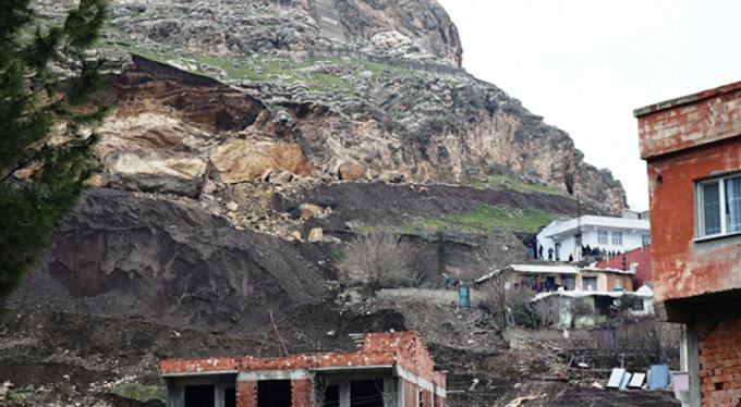 O ilçe diken üstünde!