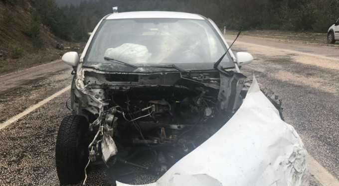 Bu araçtan burnu dahi kanamadan kurtuldu!