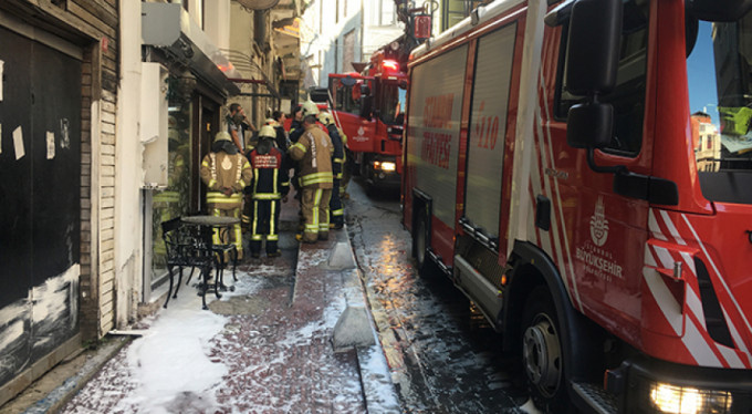 Otelde yangın paniği!